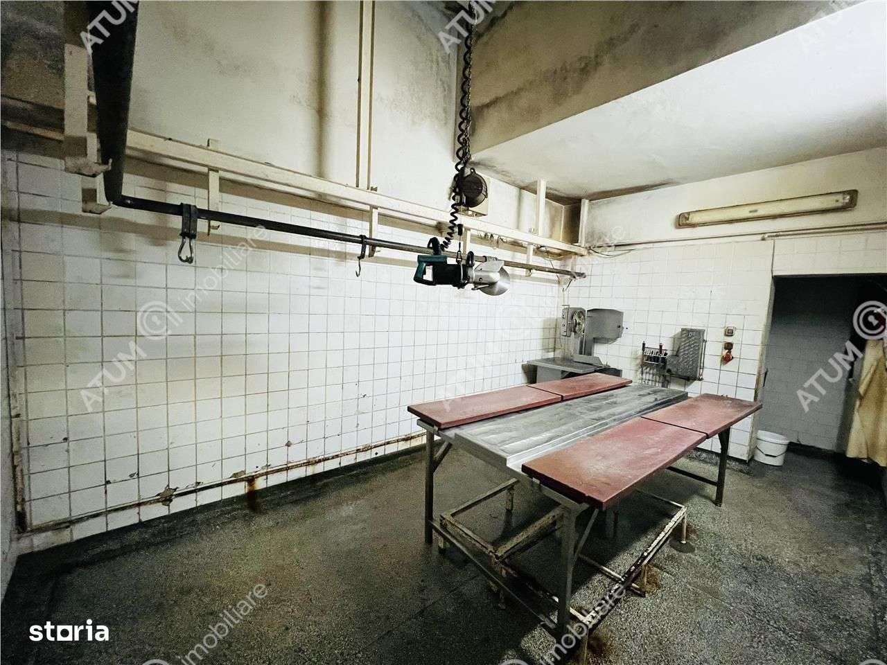 Spatiu comercial de 380 mp utili si teren 683 mp zona Terezian Sibiu - Imagine principală: 2/10