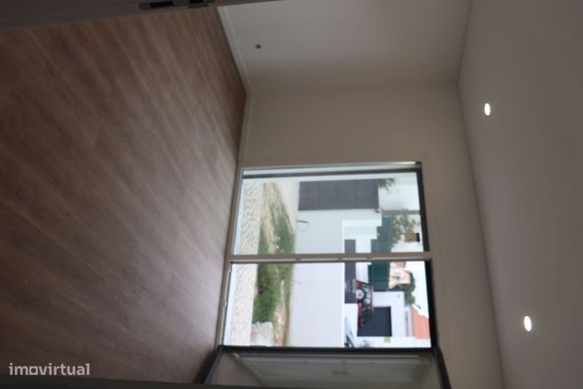 Moradia Isolada T4-12