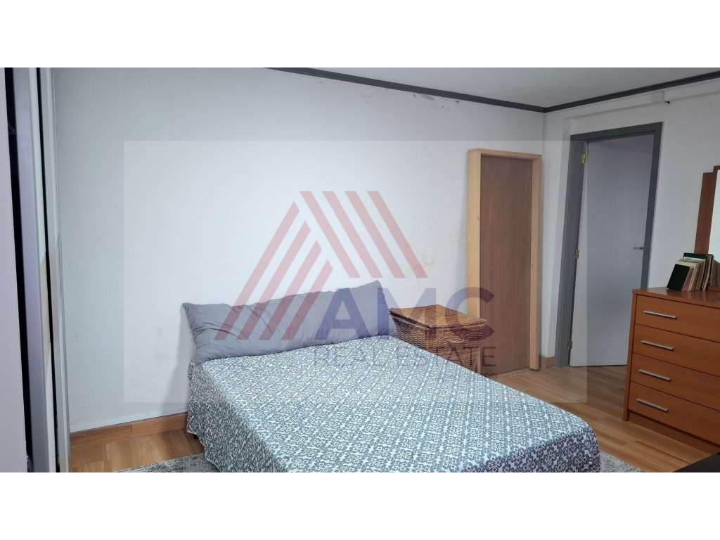 VENDE-SE EXCELENTE MORADIA NA CANDELÁRIA, MADALENA DO PICO-9