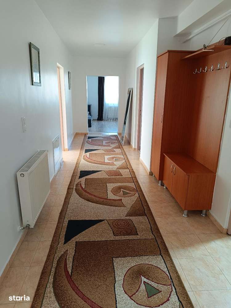 Apartament 4 camere etaj 1 , C.Moldovei-8