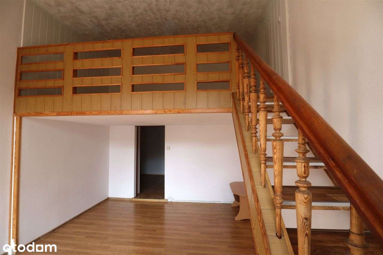 Antresola i balkon – hit na Dworcowej-1