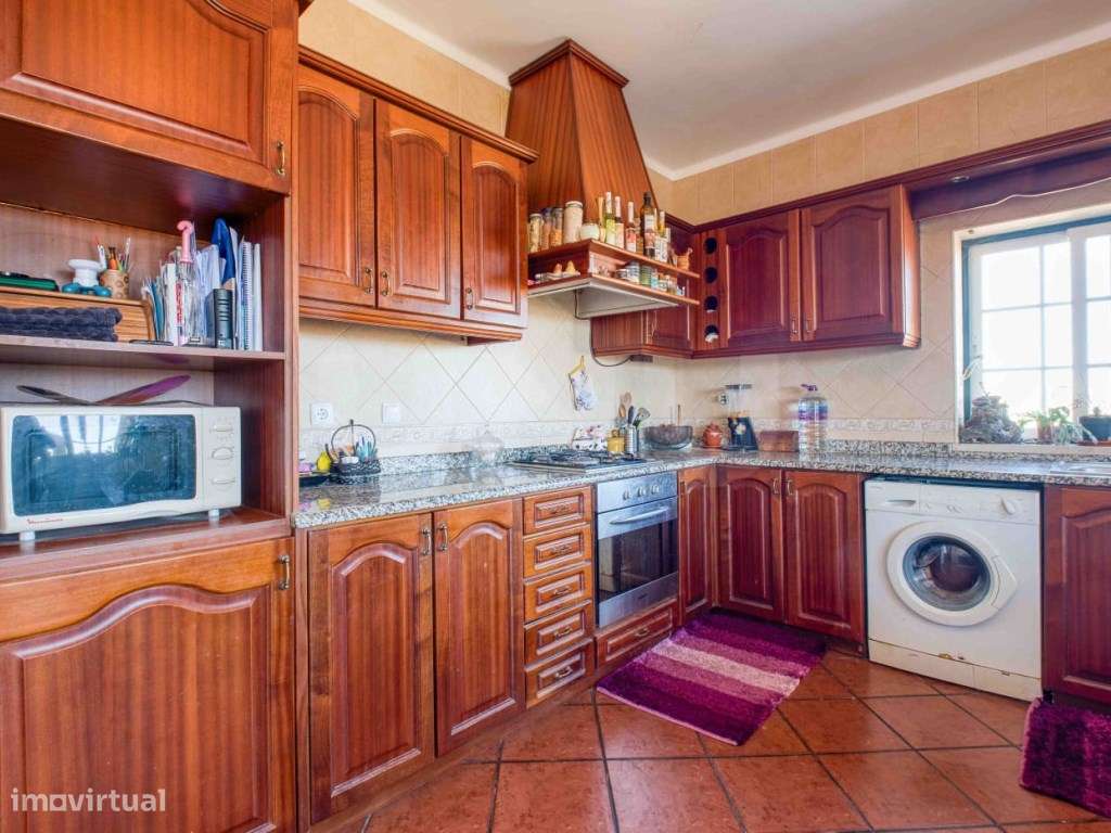 Moradia T3+3 para venda em Santarém.-8