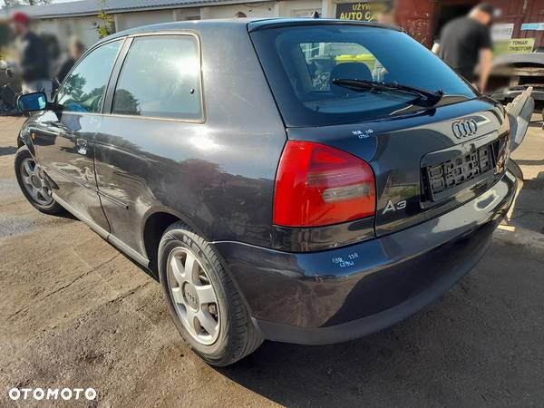 AUDI A3 8L MASKA POKRYWA SILNIKA LZ9W - 12