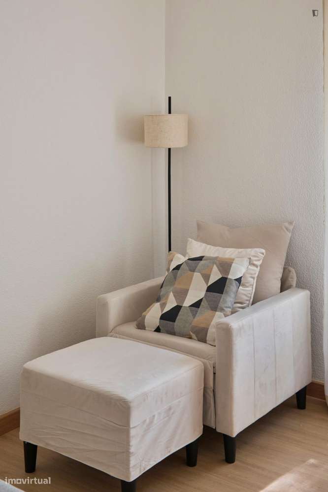 Quarto - localizado em Telheiras Lisbon - Grande imagem: 2/13