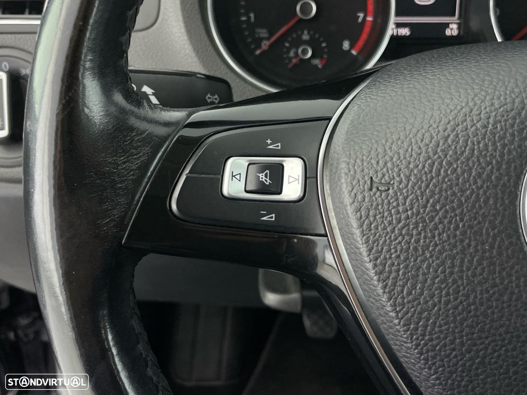 VW Polo 1.0 Connect - 19