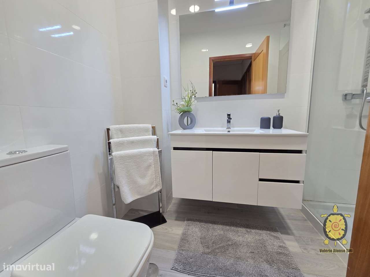 Apartamento T2 - com piscina  mobilado - Praia da Barra - Grande imagem: 3/26