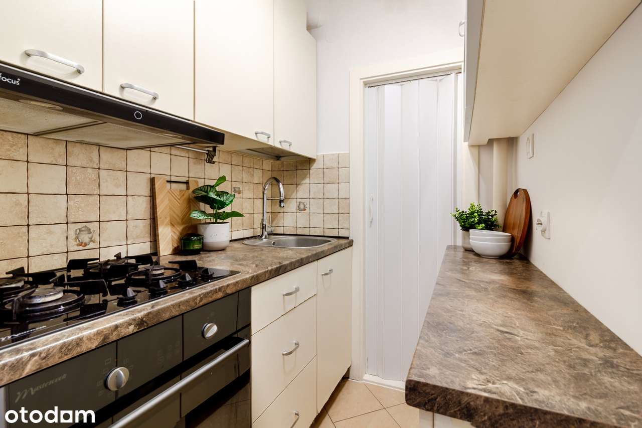 Głogowska | blisko Magnolii | kawalerka | całość ok. 2700 zł. - Pełny obrazek: 5/9