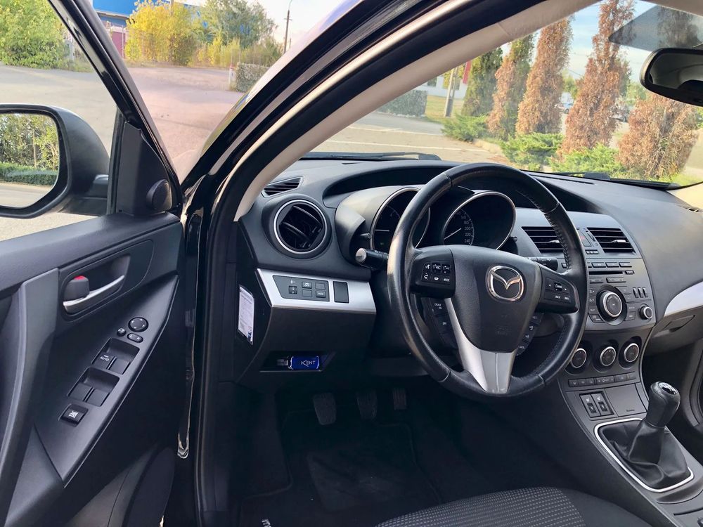 Mazda 3 2012