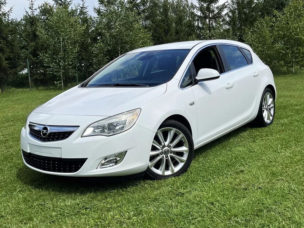 Opel Astra J (2009-2019) 2011