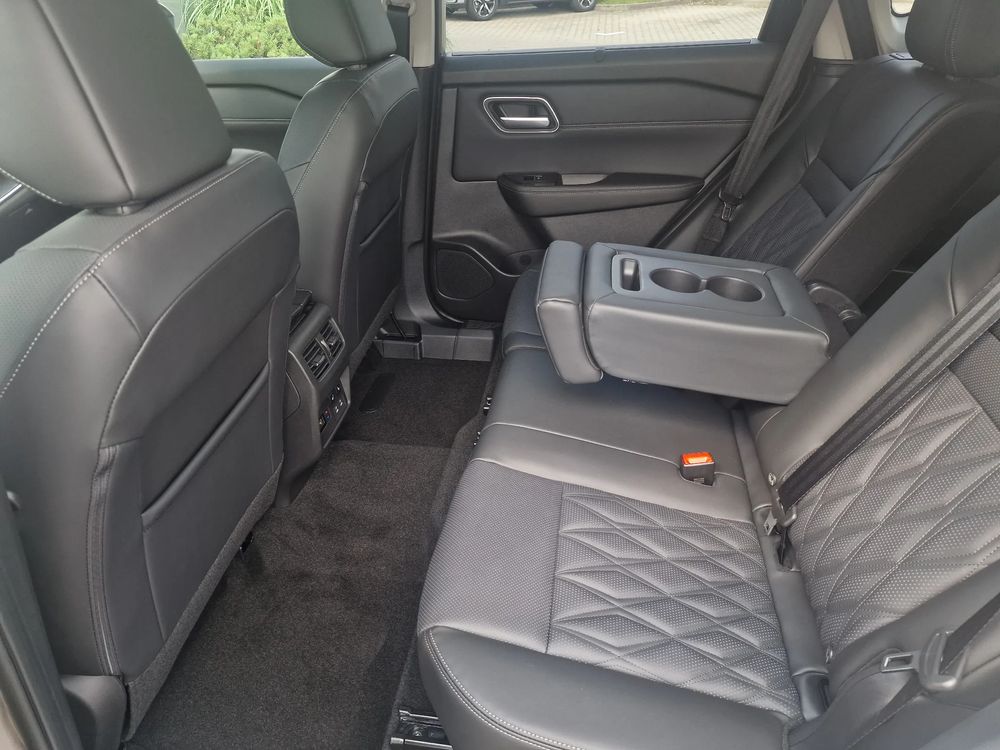 Kamery 360 / Head-Up / Szyberdach / Naturalna Skóra / Bose / El. Klapa