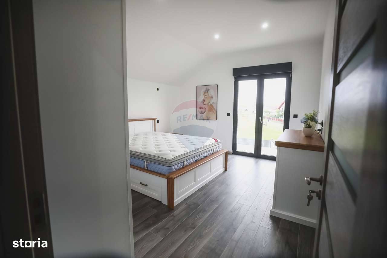 Casă de vanzare Bozânta Mare-11