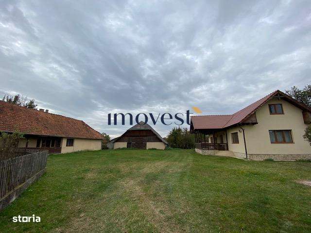 Casa de Vanzare in Valea Vinului - 2 Case cu 3000 mp Teren, Renovate, - Imagine principală: 1/13