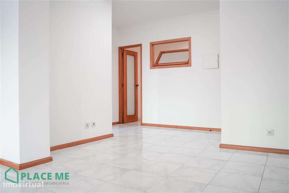 Apartamento T1+1 próximo da Estação de Comboios-15
