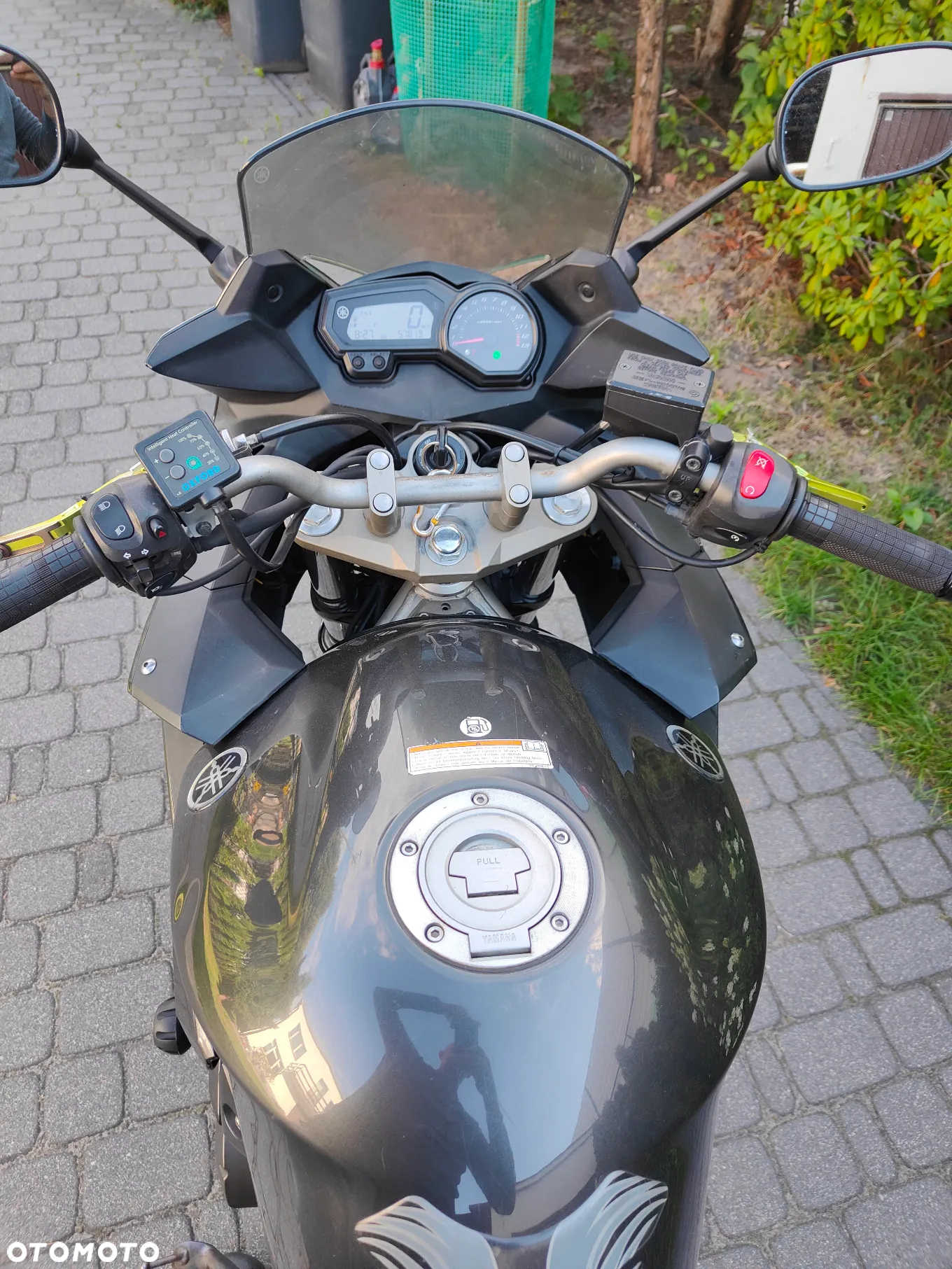 Yamaha XJ - 8