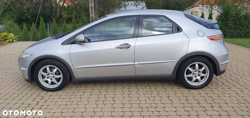 Honda Civic 1.8i-VTEC Automatik Comfort - 2