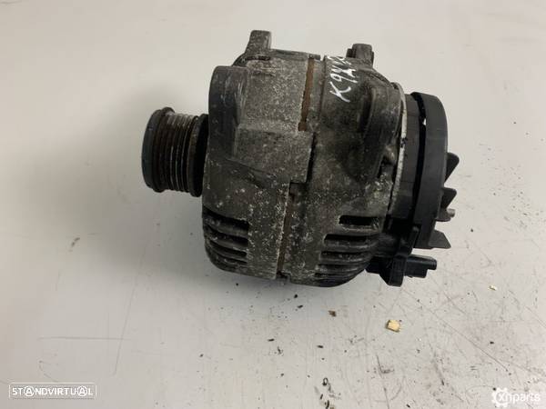 Alternador Usado NISSAN QASHQAI I 1.5 dCi REF. 0 124 525 140 MOTOR K9K282 - 1