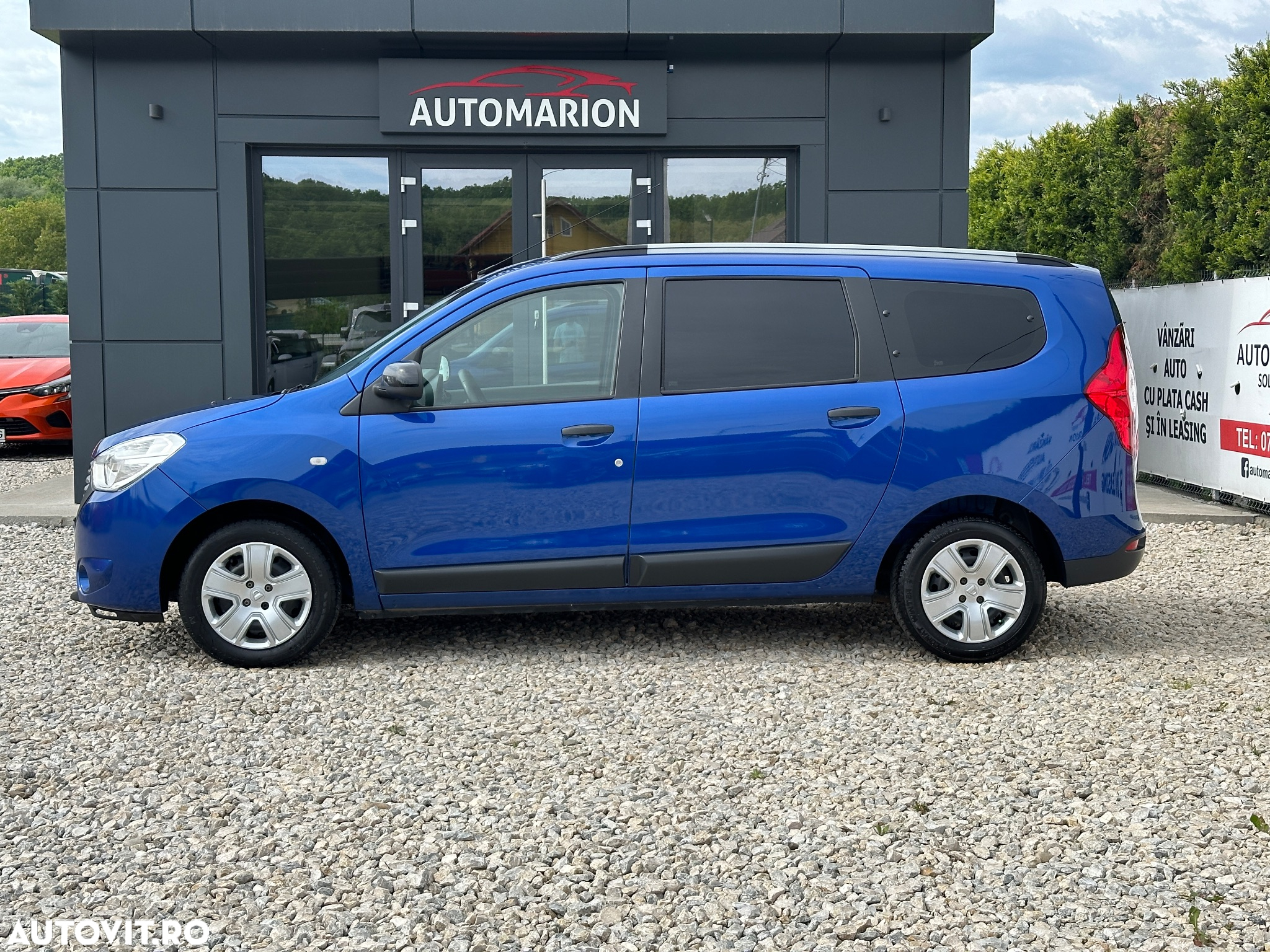 Dacia Lodgy 1.5 Blue dCi Laureate - 4