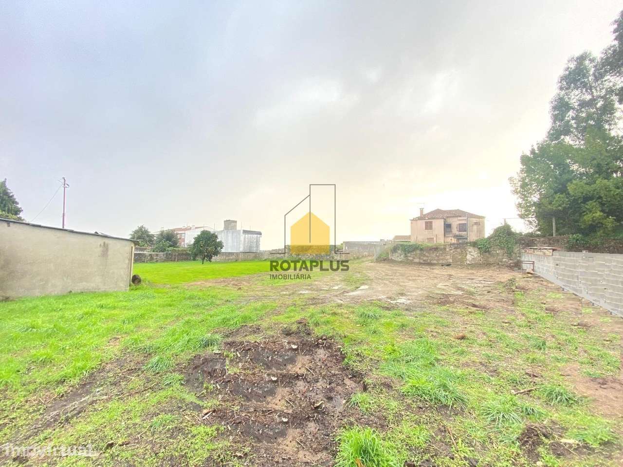 Moradia com terreno Castêlo da Maia-5