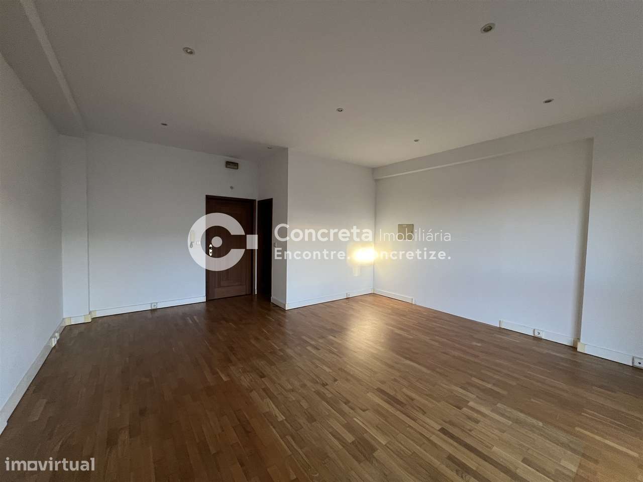 Escritório para arrendamento no Edf. Sobarcol III, no centro de Barcel - Grande imagem: 4/6