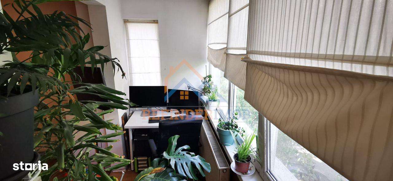 Apartament de vanzare cu 2 camere, zona Titan-6