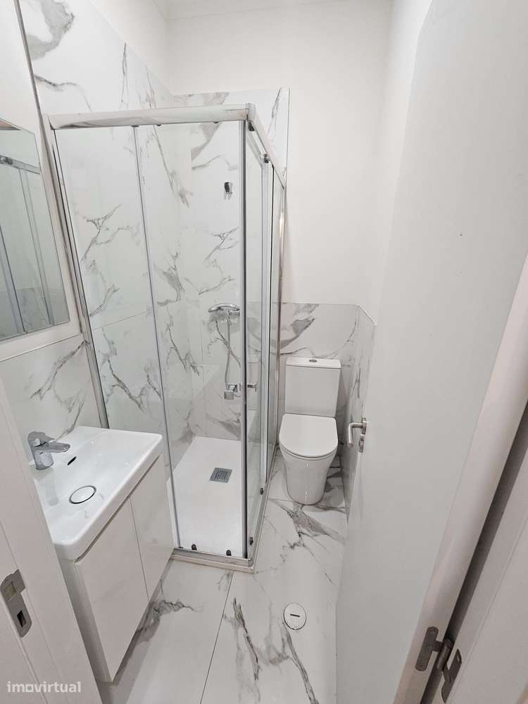 APARTAMENTO A ESTREAR NA PENHA DE FRANÇA-11