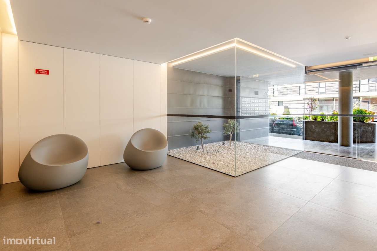 Apartamento T3 com terraço, Porto-22
