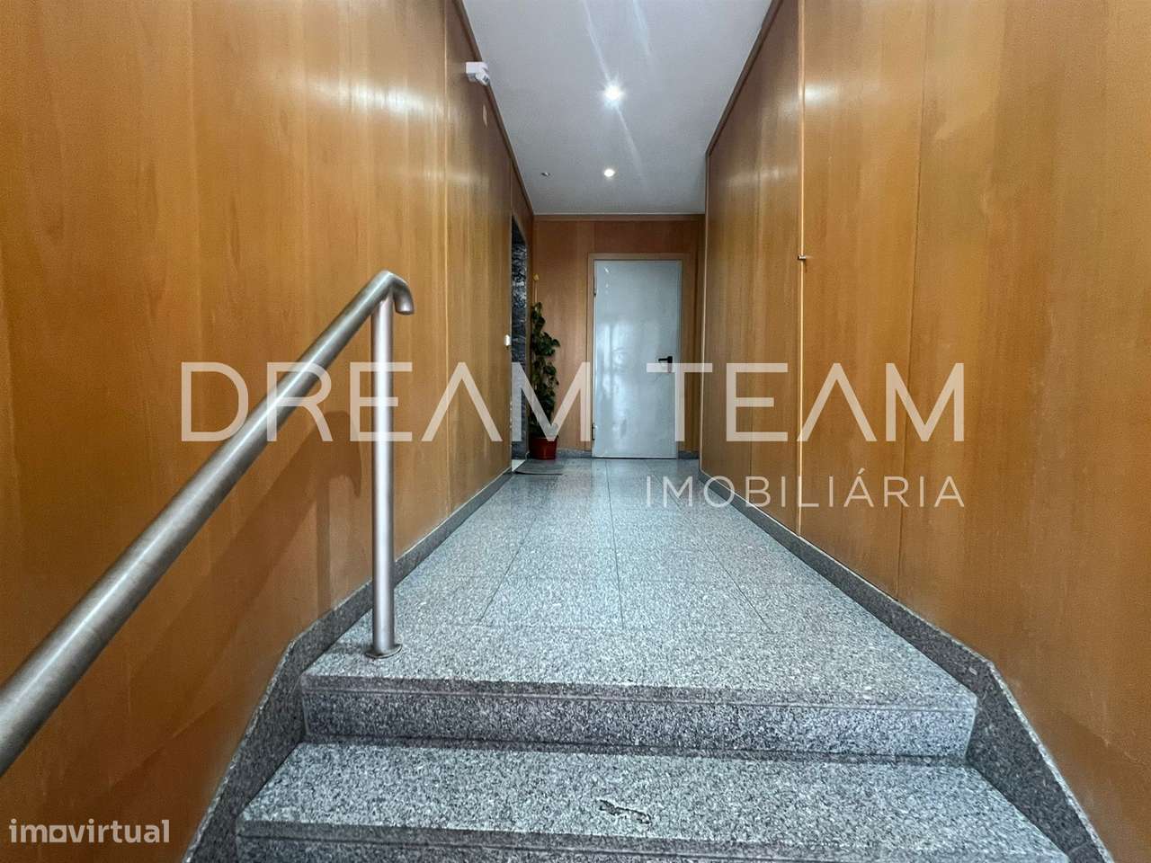 Apartamento T1 no Bairro Afonso Costa - Setúbal - Grande imagem: 2/21