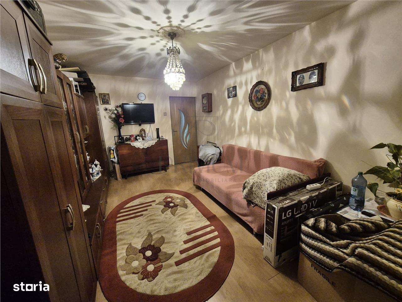 LIPOVEI - 2 Camere - Decomandat - Centrala proprie - Imagine principală: 2/9