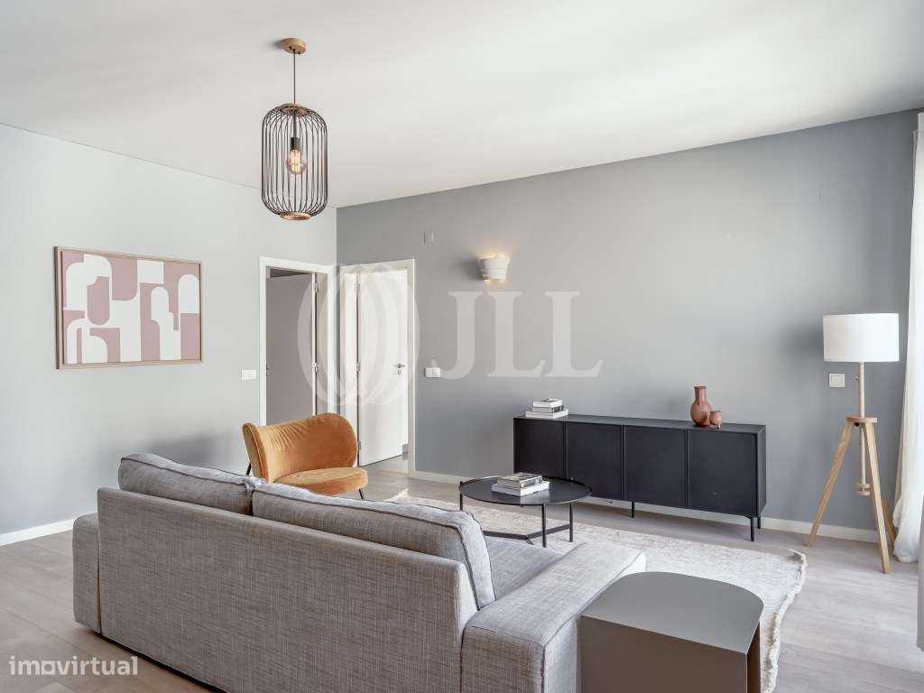 Apartamento T2 com varanda e estacionamento, em Lisboa - Grande imagem: 5/30