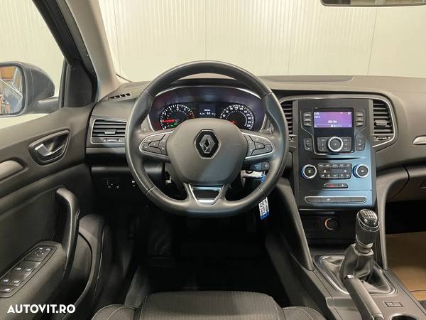 Renault Megane TCe 140 GPF Life - 6