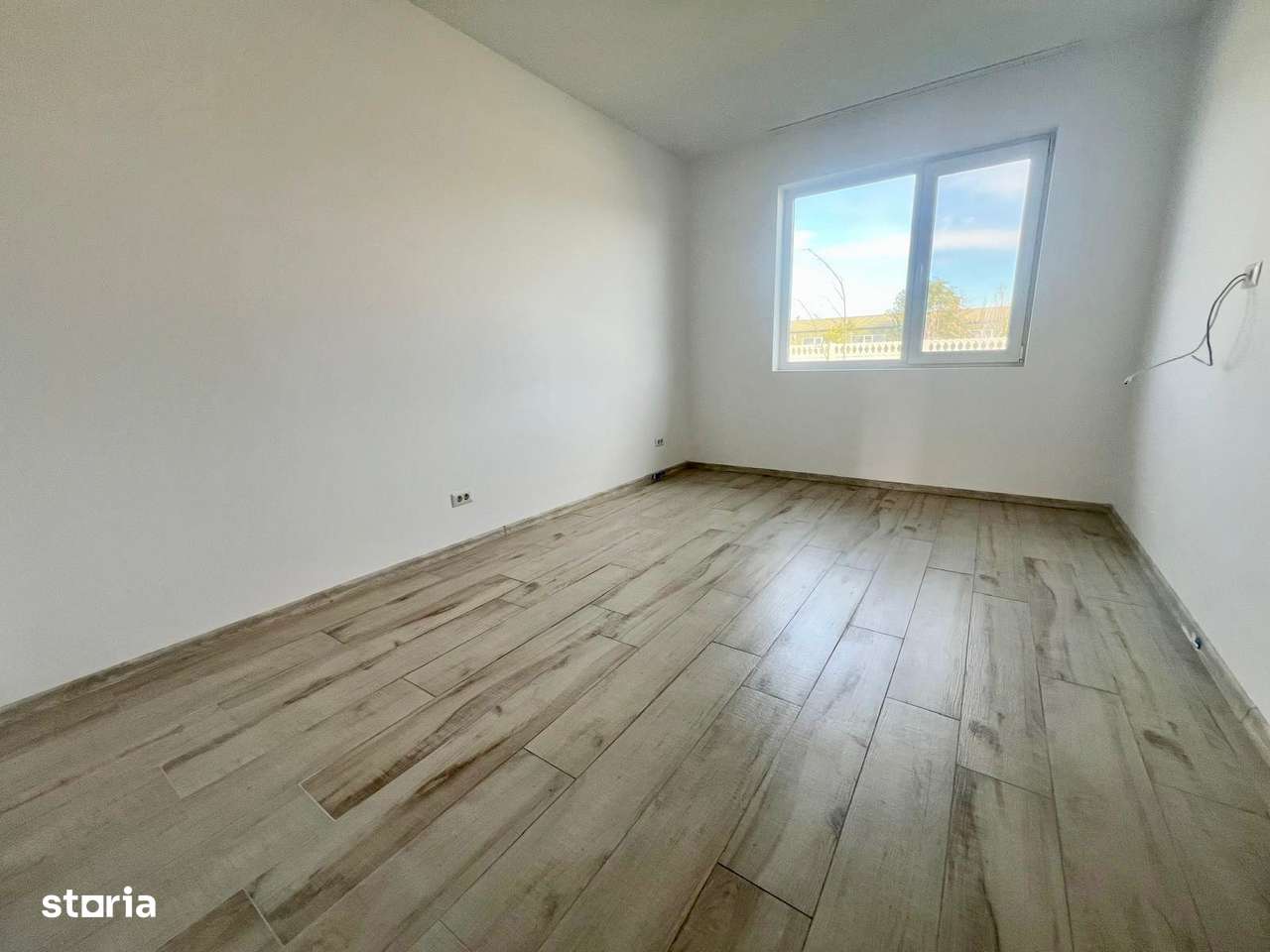 Casa individuala | P+Pod | 3 camere | Panouri solare-10