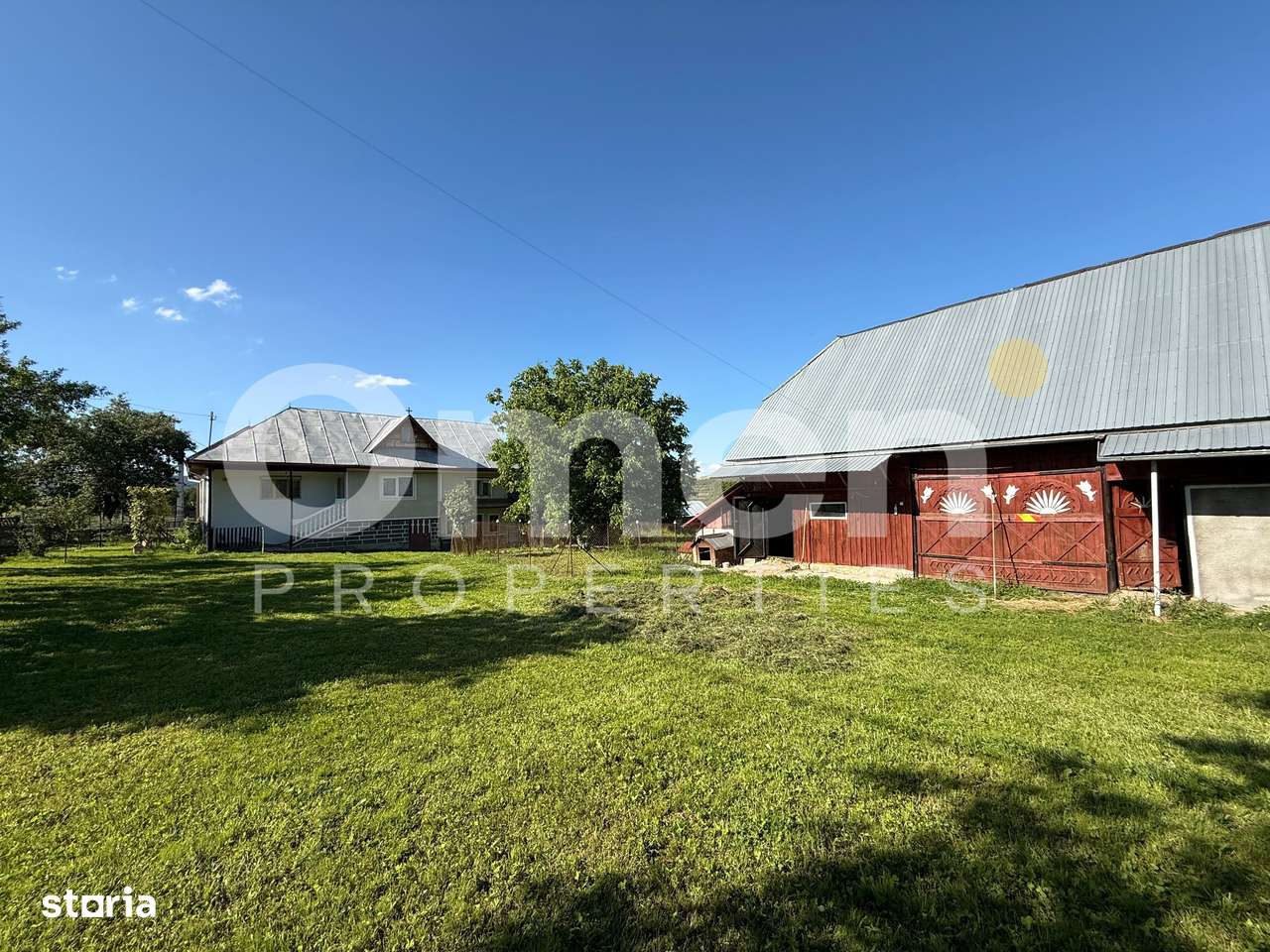Casă la țară cu șură și grajd, în Vălenii Lăpușului – priveliște panor - Imagine principală: 2/14