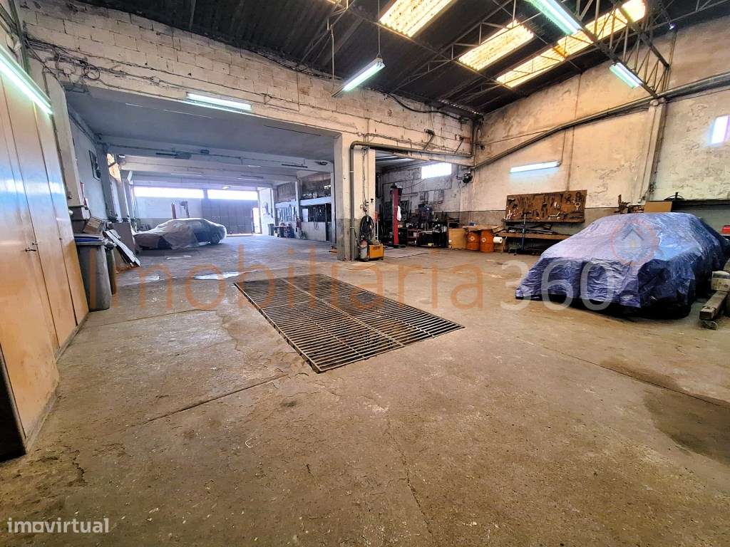 **Armazém para Venda - Oportunidade Única!**-12