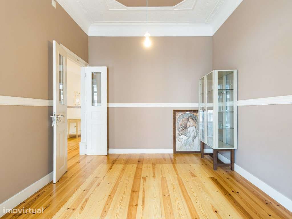 Apartamento T3 duplex junto à Praça de Espanha, Lisboa-9