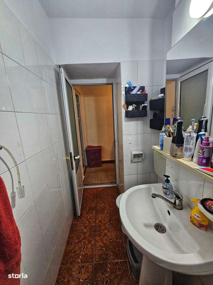 Apartament 2 camere – Central / Urlați – Etaj 2, balcon închis-8