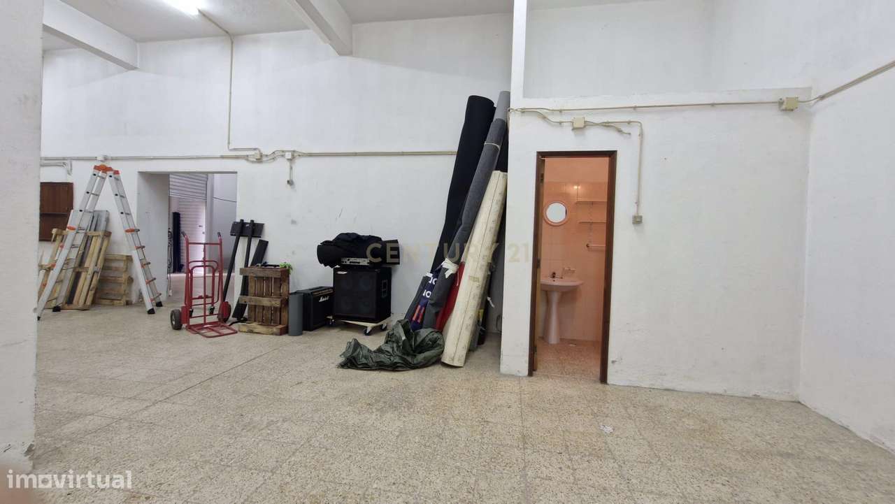 Garagem bem localizada-2