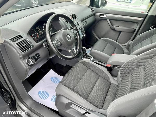 Volkswagen Touran 1.6 TDI DPF BlueMotion Technology DSG Comfortline - 5