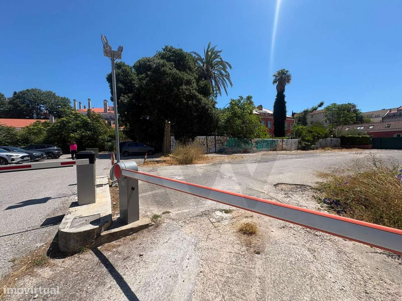 Apartamento T2 com terraço e Estacionamento no Príncipe Real-22
