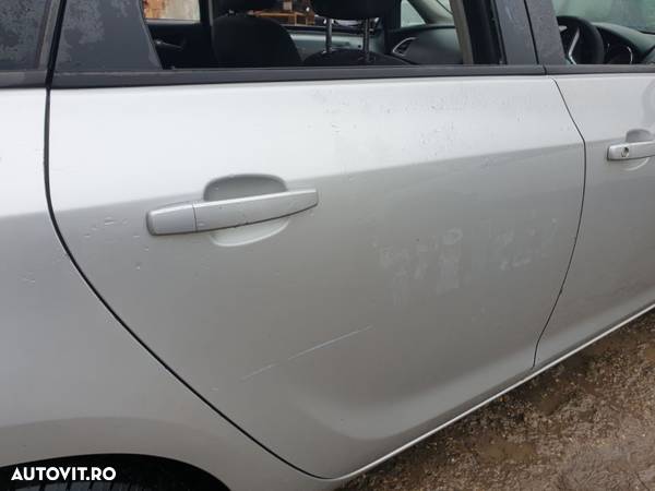 Usa Usi Portiera Portiere Dreapta Spate Dezechipata Opel Astra J Break Combi 2009 - 2016 Culoare Z176 - 3