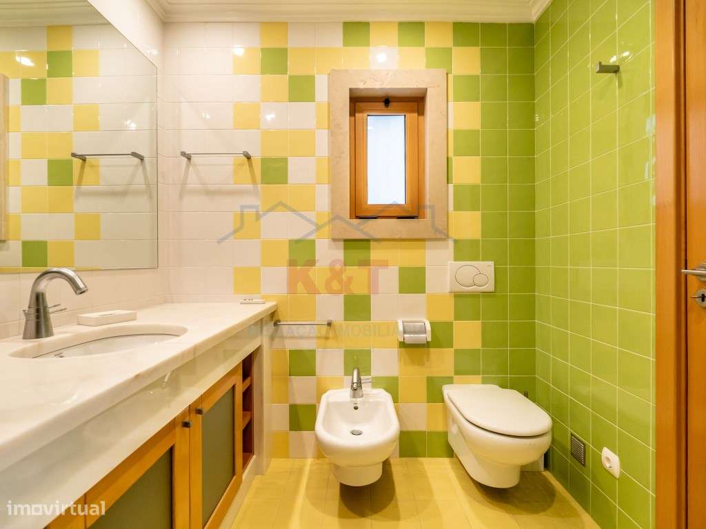 Moradia T5 de Luxo + Apartamento T3 - Lagoa-15