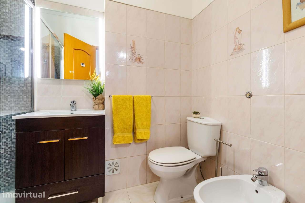 Apartamento T2 c/ Varanda no Casal do Cotão, Sintra-27