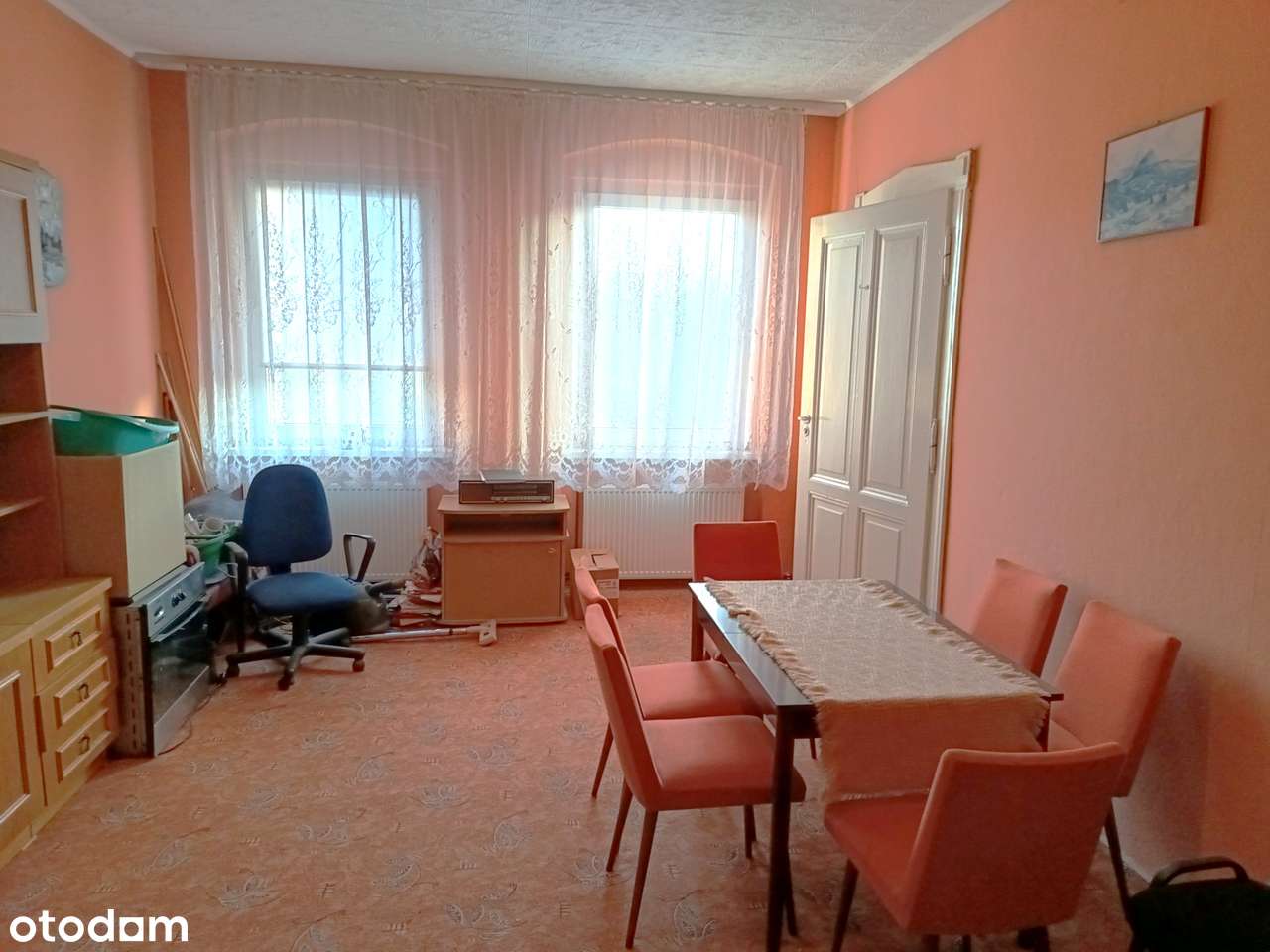 2 pokojowe mieszkanie do remontu na I piętrze + garaż ul. Jaworzyńska-0