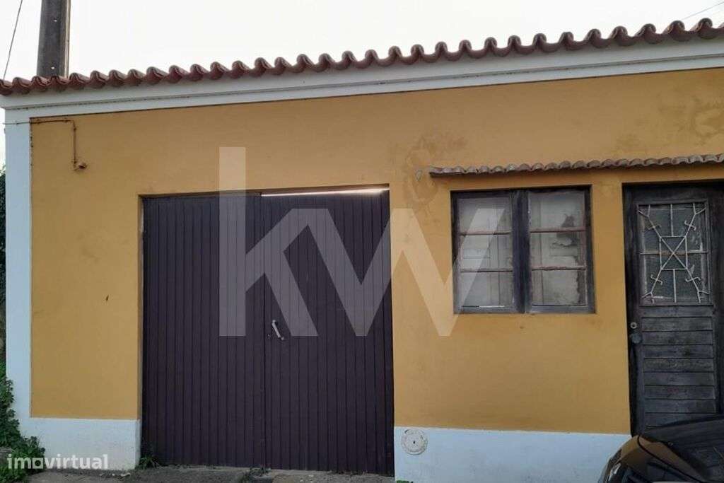 Moradia T3 com terreno de 1218m2 com possibilidade de construção - Grande imagem: 4/7