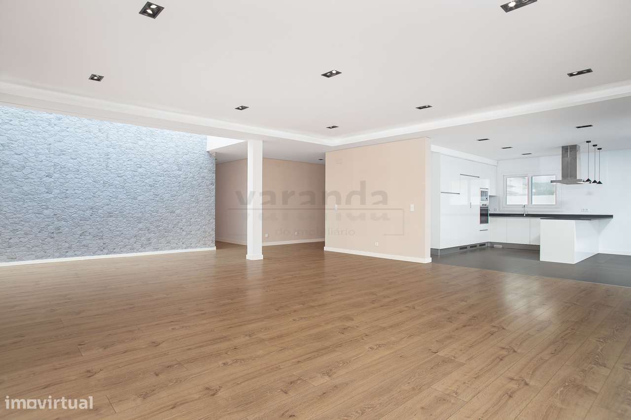 Moradia T4 Térrea, com piscina – Vila Nogueira de Azeitão-8