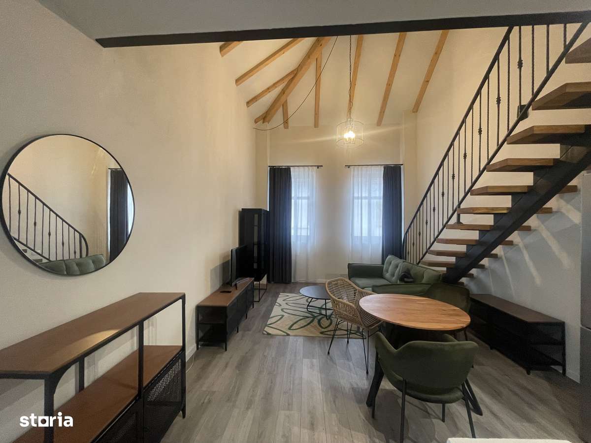 Casa nouă singur în curte acces auto 3 camere Centru Teatrul Gong - Imagine principală: 4/13