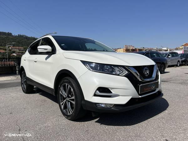 Nissan Qashqai 1.5 dCi N-Connecta J18+Led - 4