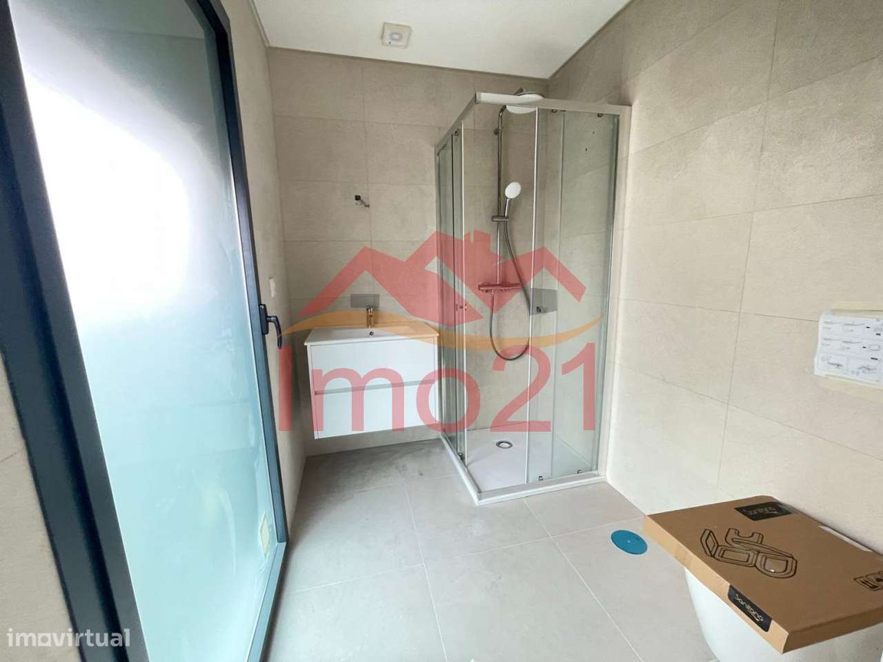 T2 Duplex com Terraço novo em Esgueira-12