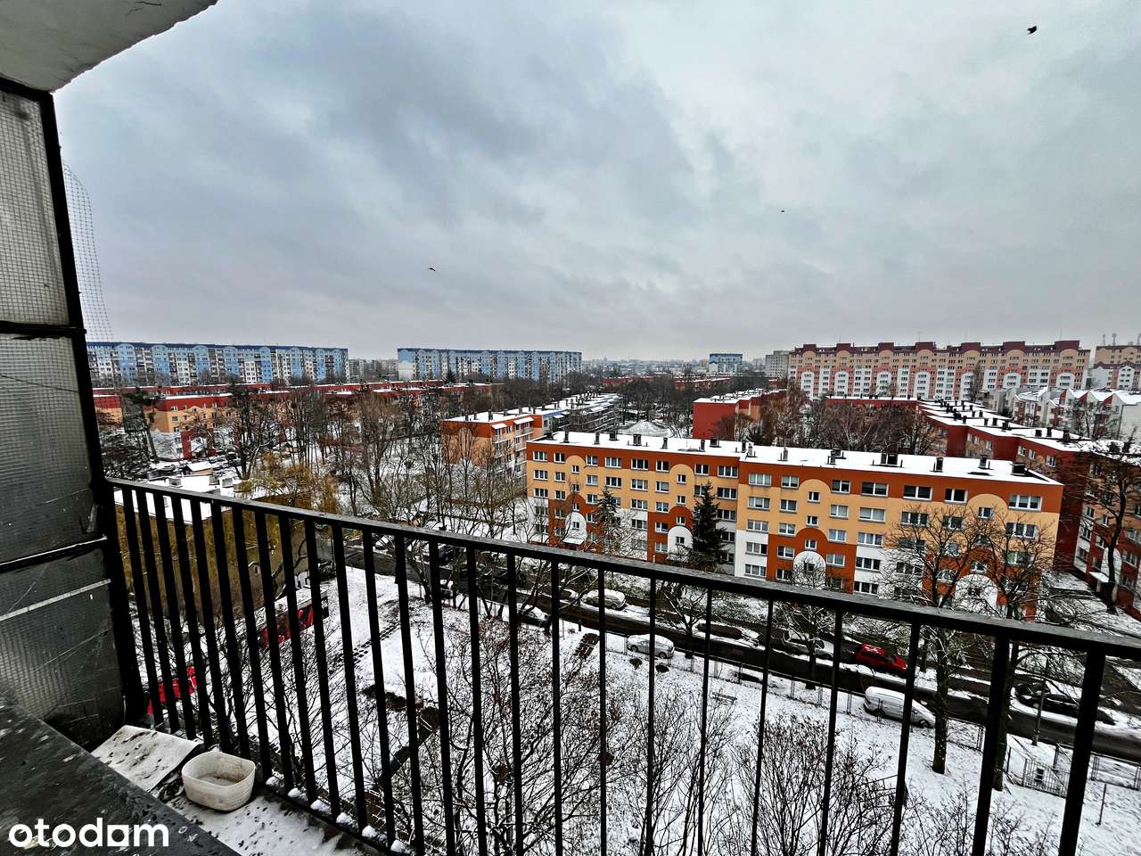 2 pokojowe mieszkanie z balkonem na 9 piętrze - ul. Kochanowskiego 1/3-10