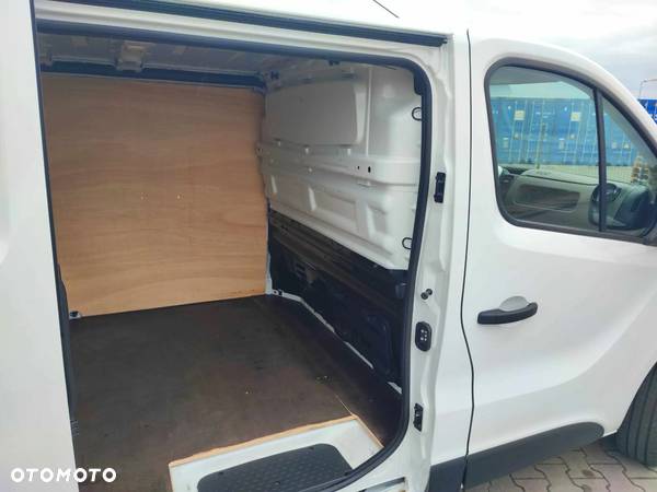 Renault TRAFIC - 9