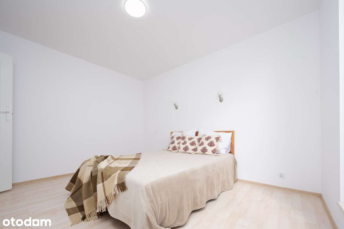 Przestronne 3 pokojowe mieszkanie na sprzedaż-9